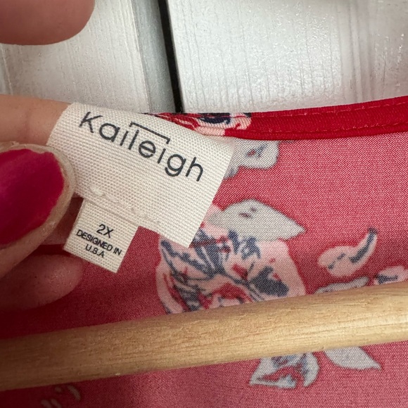 Kaileigh plus size wrap top - Picture 3 of 5